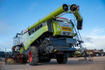 (8733) 2022 CLAAS Lexion 8700T