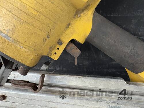 2x Air Powered Nail Guns
