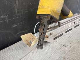 2x Air Powered Nail Guns - picture1' - Click to enlarge