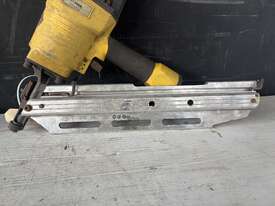 2x Air Powered Nail Guns - picture2' - Click to enlarge