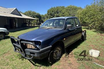 Mitsubishi 2000   Triton MK