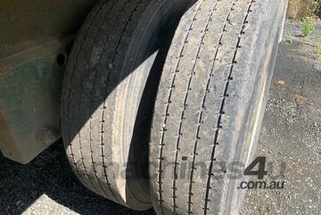 1996 Hamelex HXDT3 Dog Trailer