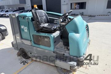 Tennant M20 ride on sweeper scrubber