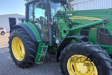 John Deere Tractor Loader