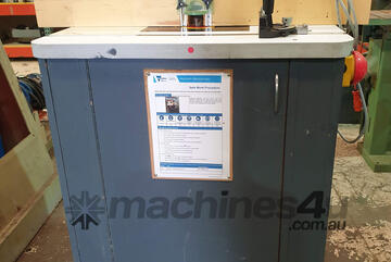 Hitachi   TR-12 Router Bench