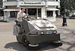 CLEANQUIP-Nilfisk Ride On Diesel Sweeper SW8000