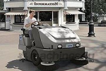 CLEANQUIP-Nilfisk Ride On Diesel Sweeper SW8000