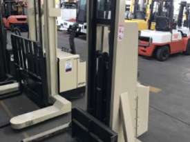 1.0T Crown (3.3m Lift) Walkie Stacker, 24V, 20MT130A  - picture0' - Click to enlarge