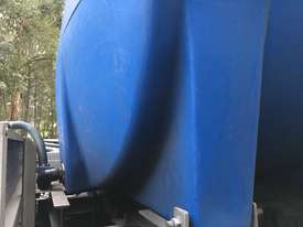 10,000L water cartage tank  - picture2' - Click to enlarge