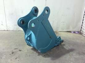 UNUSED 300MM TRENCHING BUCKET TO SUIT 8-11T EXCAVATOR D897 - picture1' - Click to enlarge