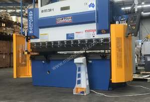 2500mm x 70Ton 2 Axis NC Programmable Pressbrake