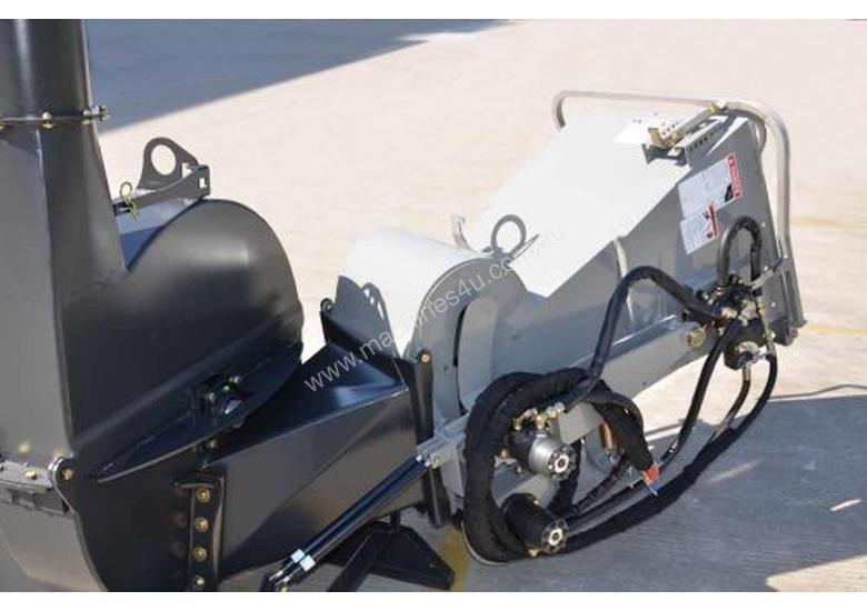 caption Hydraulic Wood Chipper 92R