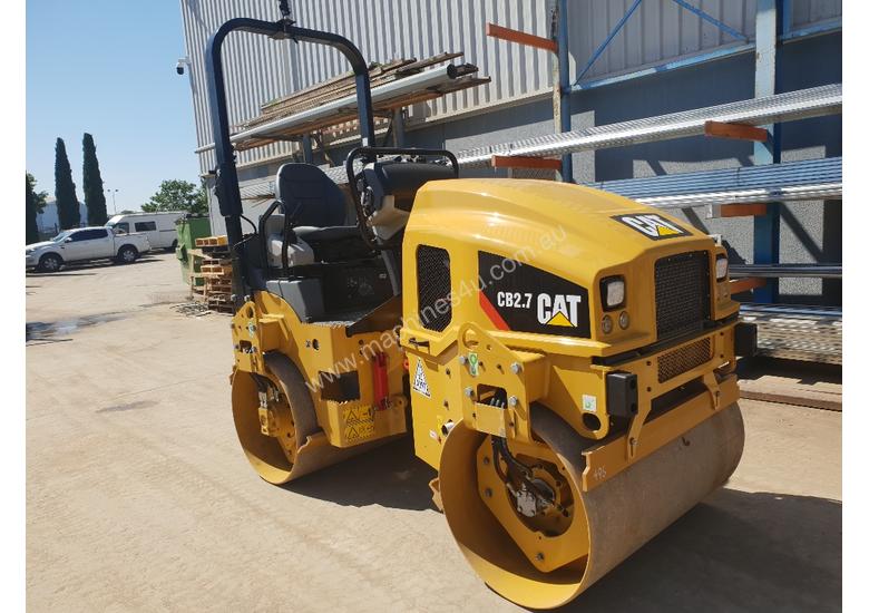 caption USED CAT CB-224D 3T TWIN DRUM ROLLER