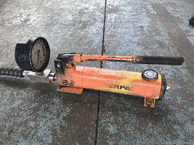Enerpac Hydraulic Two Speed Porta Power Hand Pump c/w Gauge - picture0' - Click to enlarge
