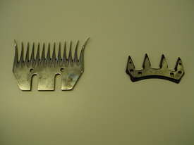 Sheering Combs & Cutters - picture0' - Click to enlarge