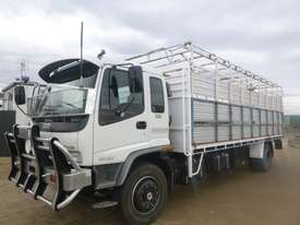 Isuzu FVR900 Stock/Cattle crate Truck - picture0' - Click to enlarge