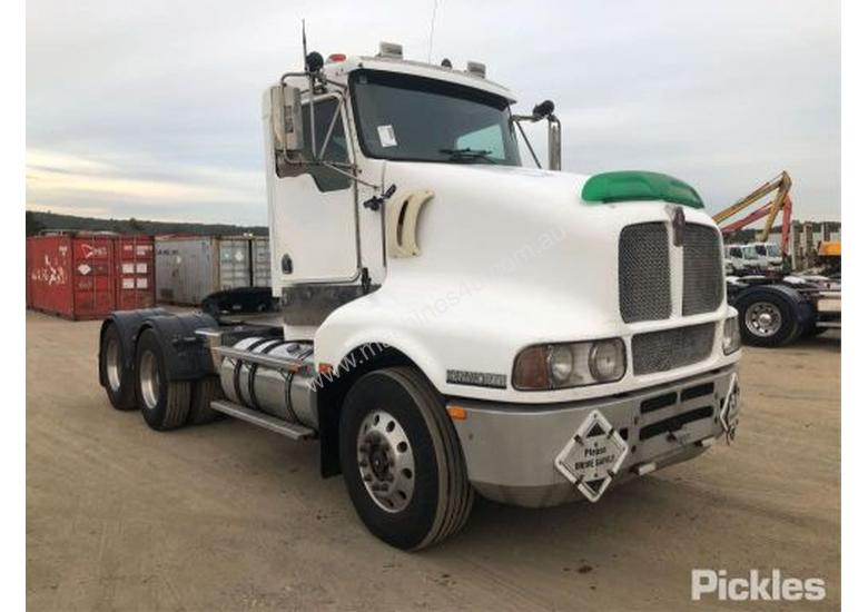 caption 2007 Kenworth T604