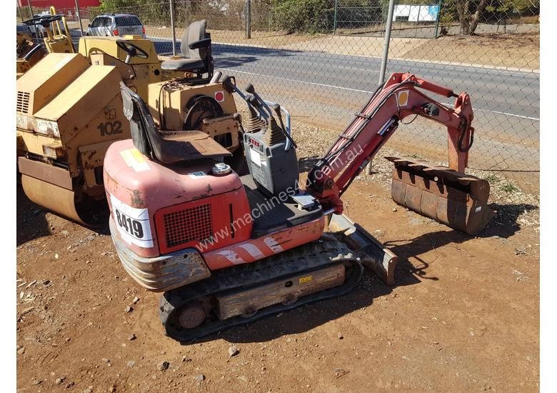 caption 2002 IHI Nana 7J Excavator *CONDITIONS APPLY*