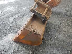 1200MM Hyd Tilt Mud Bucket - picture0' - Click to enlarge