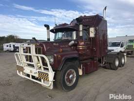 1976 Mack R600 - picture0' - Click to enlarge