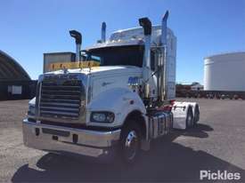 2014 Mack Superliner CLXT - picture2' - Click to enlarge