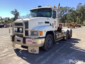 2001 Mack CH788RS - picture2' - Click to enlarge