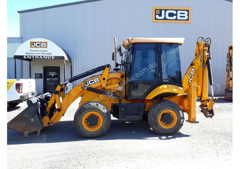 caption USED 2014 JCB 2CX BACKHOE U3754