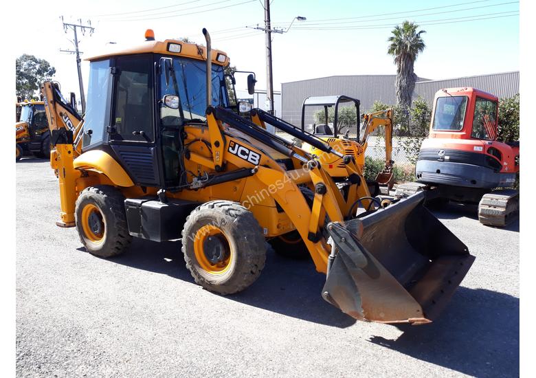 caption USED 2014 JCB 2CX BACKHOE U3754