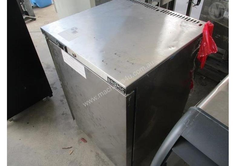 caption Bromic bar Freezer