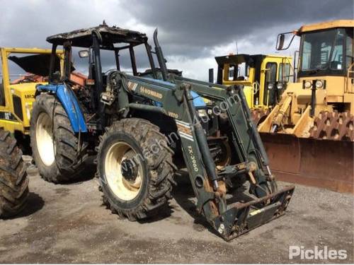 New Holland TS115 (4WD)