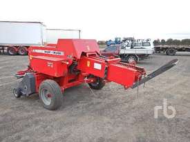 MASSEY FERGUSON 1840 Baler - picture2' - Click to enlarge