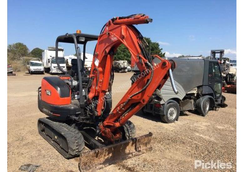 Used Kubota KX913 07 Tonne Excavator in , Listed on Machines4u