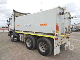 SCANIA P124 Water Truck - picture2' - Click to enlarge