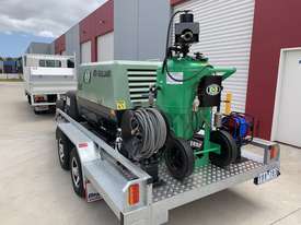 Dustless Blaster Dual Axle Mobile unit - picture0' - Click to enlarge