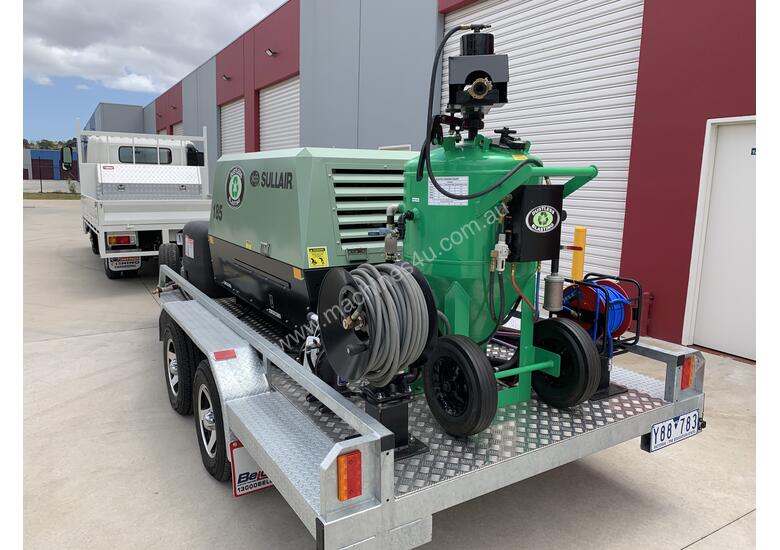 caption Dustless Blaster Dual Axle Mobile unit