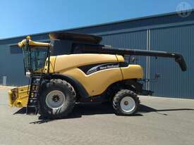 New Holland CR960 Header Only - picture2' - Click to enlarge