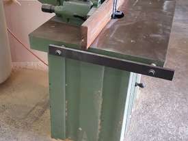 Spindle moulder for with a box of blades sale $2000 - PRICED TO SELL  - picture1' - Click to enlarge