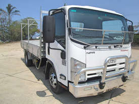 Isuzu NPR200 Tray Truck - picture1' - Click to enlarge