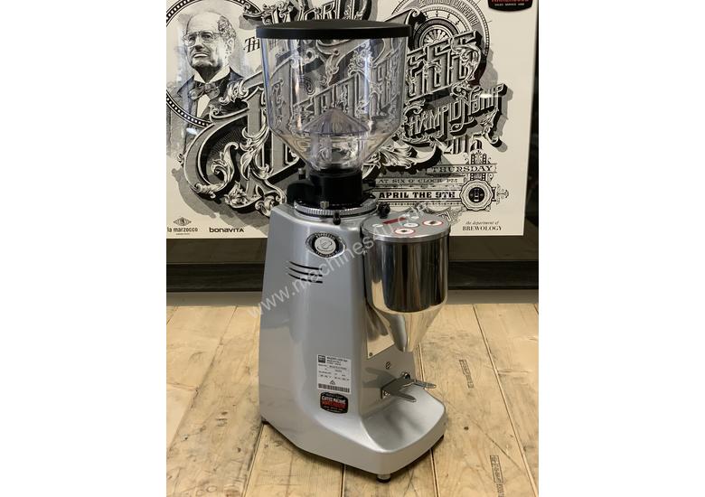 Used mazzer MAZZER MAJOR ELECTRONIC SILVER DEMO ESPRESSO COFFEE GRINDER