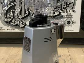 MAZZER MAJOR ELECTRONIC SILVER DEMO ESPRESSO COFFEE GRINDER - picture2' - Click to enlarge