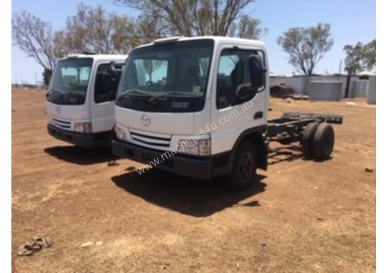 caption MAZDA T4600 Cab chassis