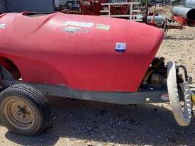 Silvan Supa Tuff Airblast Sprayer, 1000L capacity - picture0' - Click to enlarge