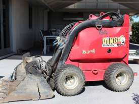 Dingo K9-4-y-11 skid steer - $11875 private sale - no GST applicable - picture0' - Click to enlarge