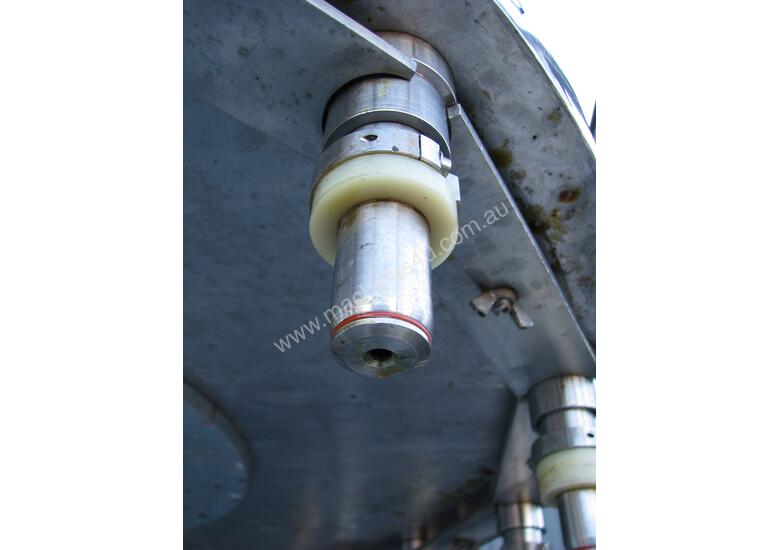 caption 14 Head Bottle Filler Filling and Capper Line - Brightriver GFX