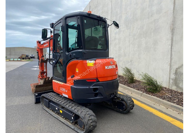 Used 2018 Kubota U354 Excavator in , Listed on Machines4u
