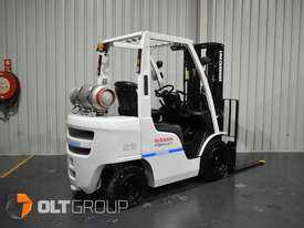 NIssan Unicarriers 2.5 Tonne Forklift LPG EFI Container Mast with Sideshift 2015 Series - picture1' - Click to enlarge