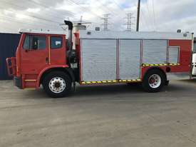 International Acco 2350G Fire Truck - picture0' - Click to enlarge