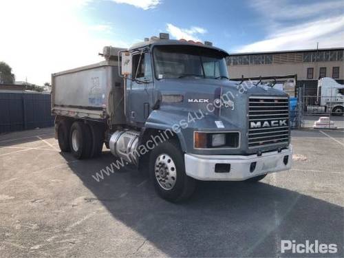 1994 Mack CHR