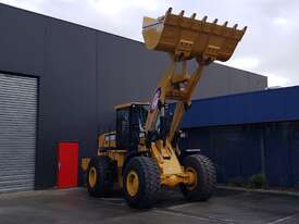 18.5 Tonne Wheel Loader Heavy Duty Hard Mounted Rock Bucket 3.0m3 with Teeth & cutting Edge Segments - picture1' - Click to enlarge