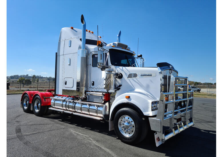 caption Kenworth T909 Primemover Truck